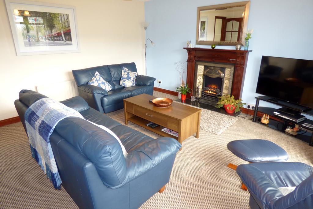 Ken-Mar House Bed And Breakfast Ballymoney Exterior photo